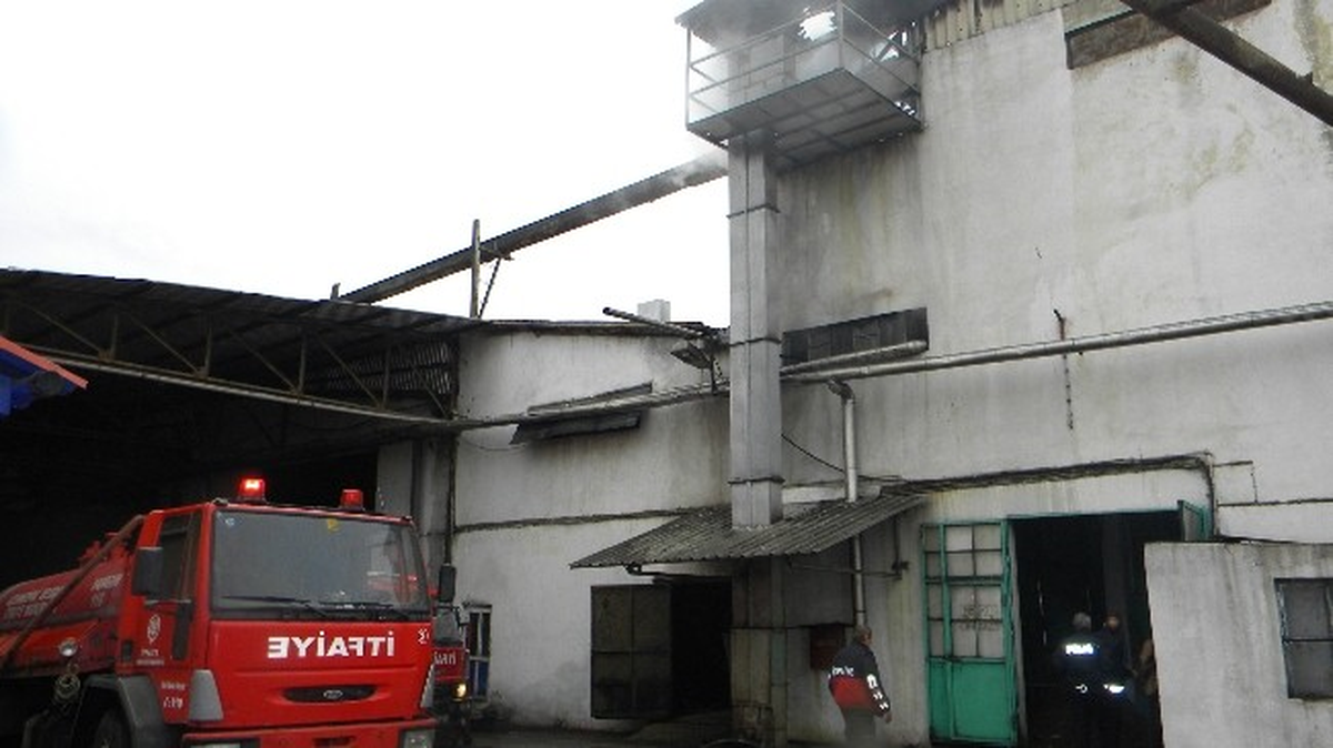 Edirne\'de Yağ Fabrikasında Yangın Çıktı
