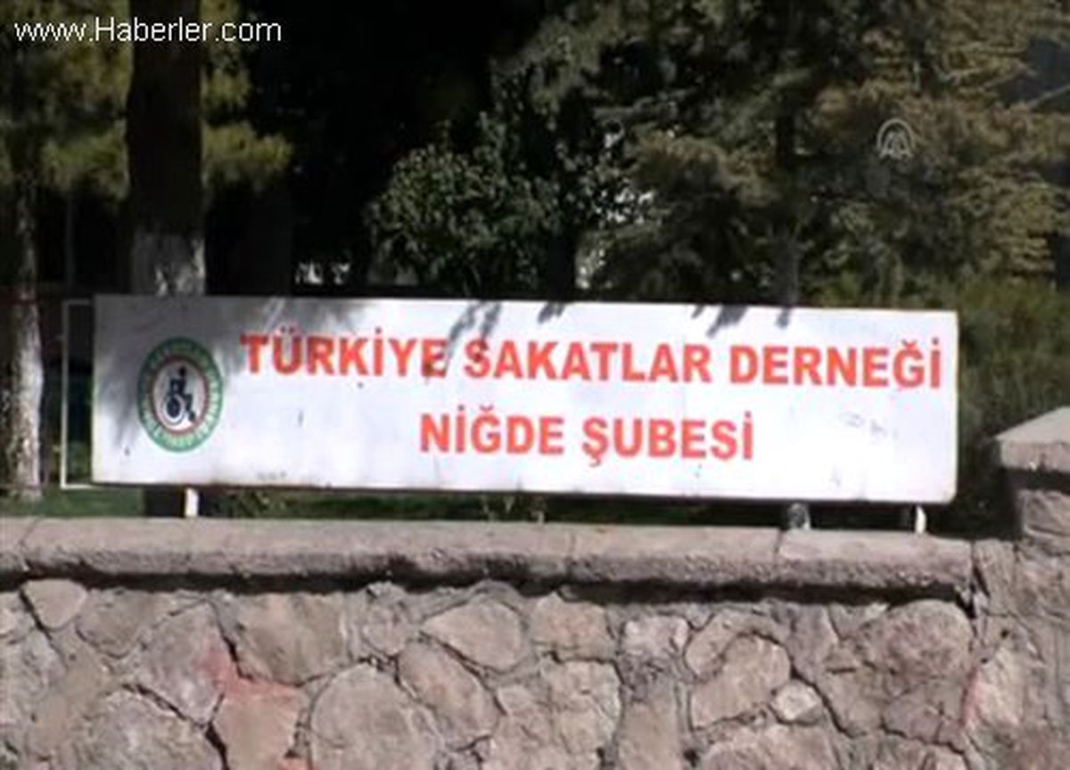 Engellilerden bayram ikramı