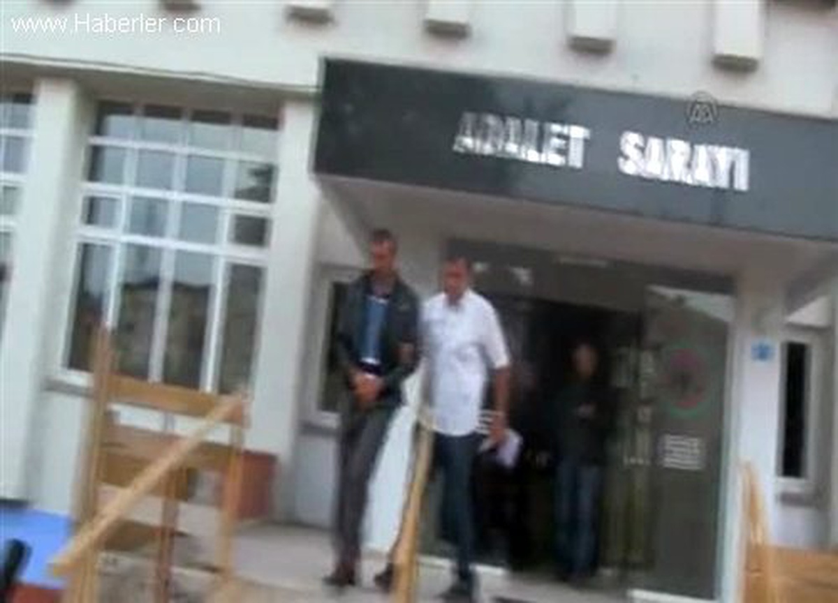 Eşini 16 Yerinden Bıçaklayan Koca Tutuklandı
