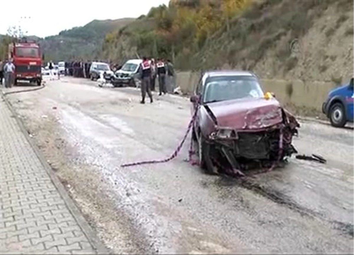 Karabük\'te trafik kazası: 2 ölü, 1 ağır yaralı