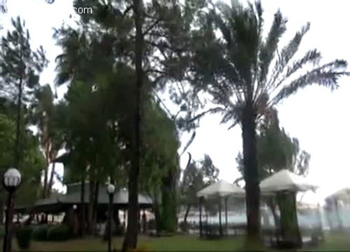 Kemer\'de şiddetli yağış