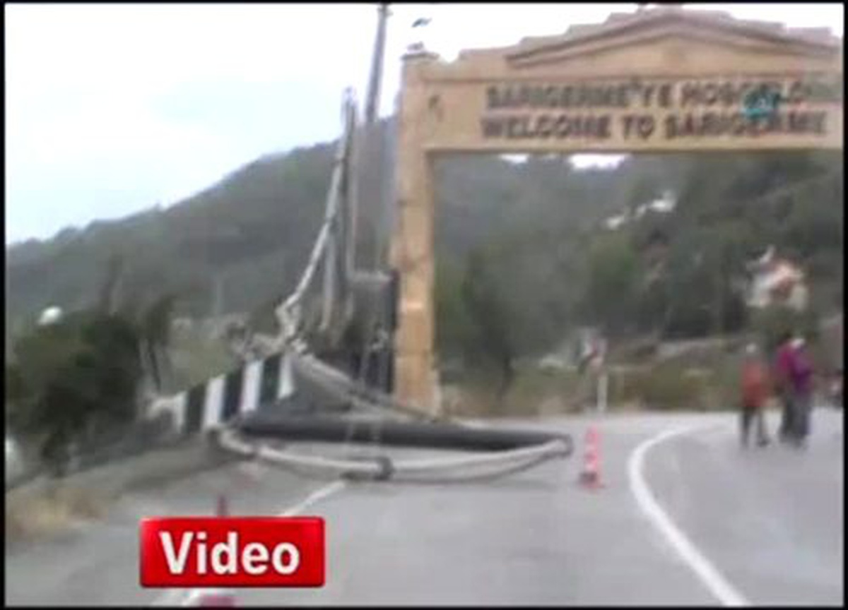 Muğla\'da Hortum Hayatı Felç Etti
