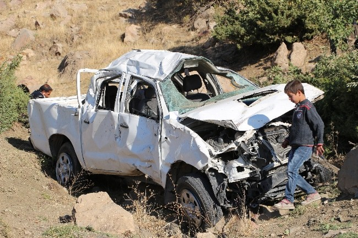 Şırnak\'ta Trafik Kazası: 2 Ölü, 10 Yaralı