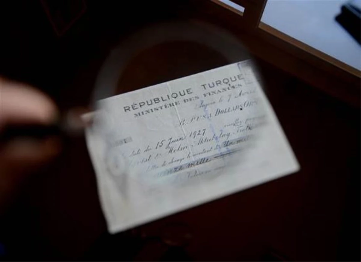 Türkiye Cumhuriyeti\'nin İlk Senedi İstanbul\'da Bir Avukatta