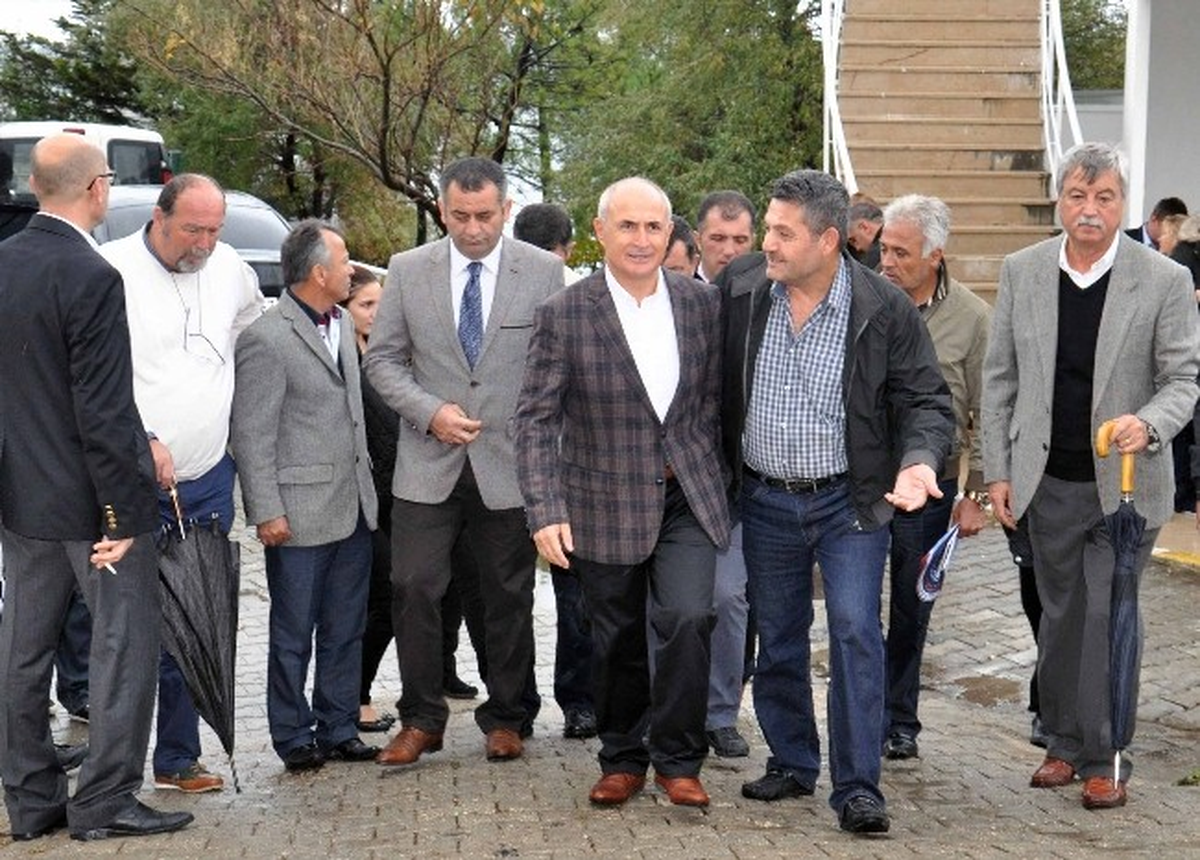 Başkan Hasan Akgün, 30 Bin Kişiyle Bayramlaştı