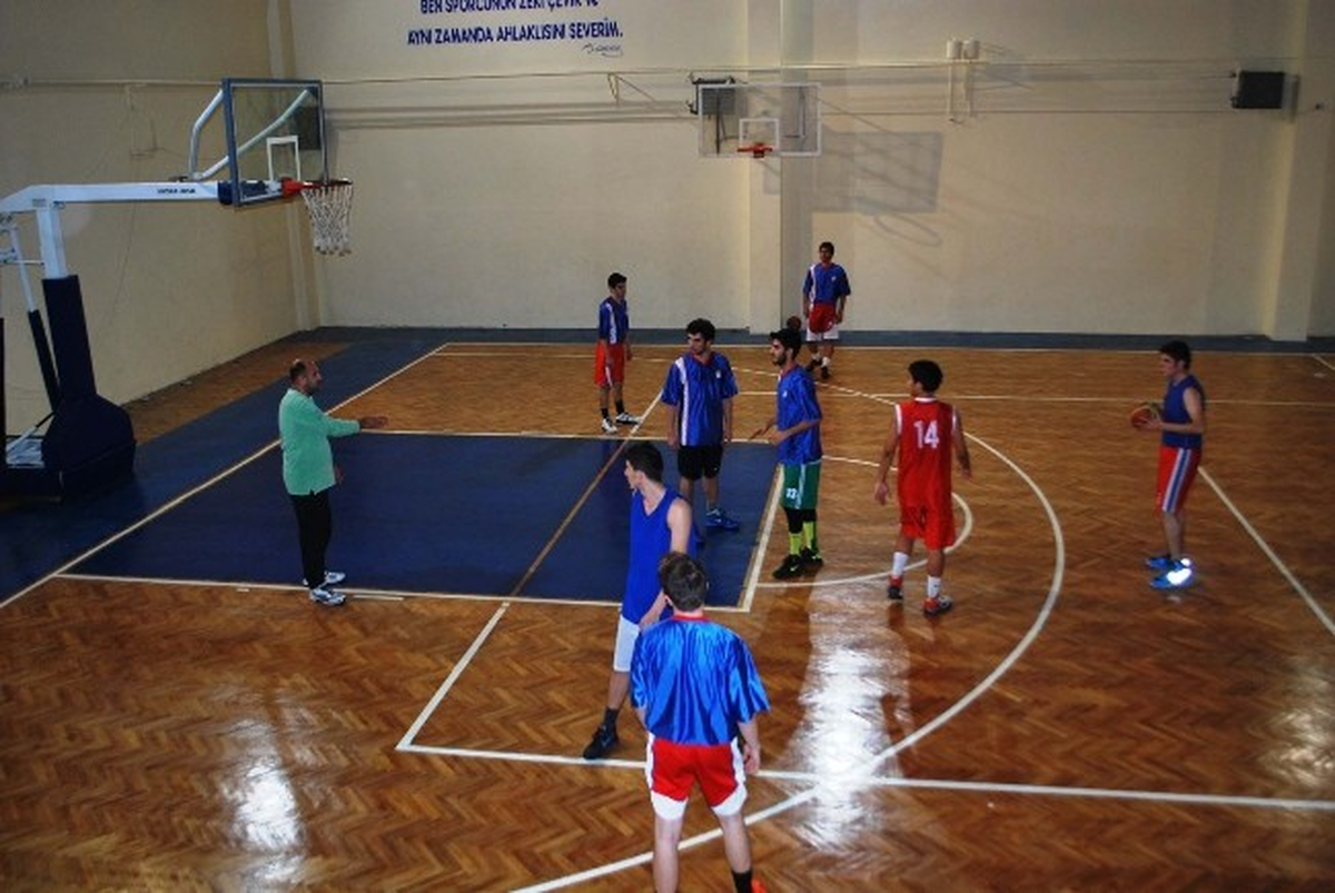 Bayraklı Belediyespor Bölgesel Ligde
