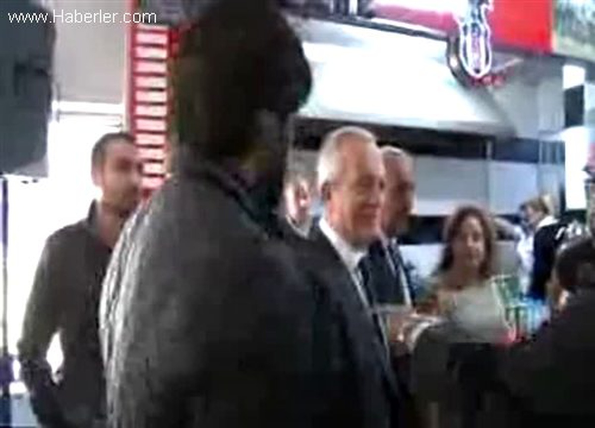 Beşiktaş\'ın Kadro Dışı Bırakılan Kaptanı Toraman "Beni Özellikle Hedef Gösteriyorlar"