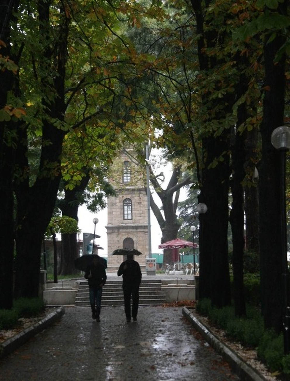 Bursa\'da Ev ve İş Yerlerini Su Bastı