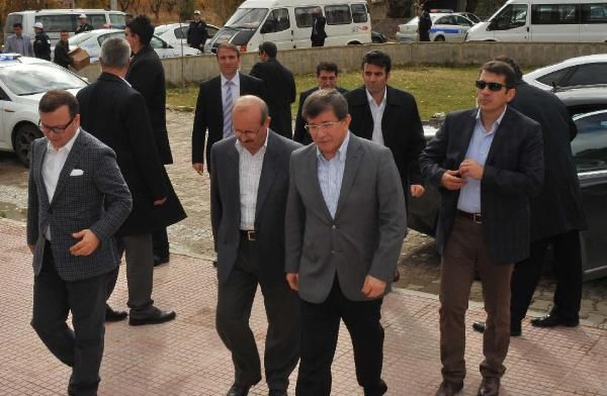 Davutoğlu\'nun Katıldığı Bayramlaşmada Sıkı Güvenlik Önlemi (2)