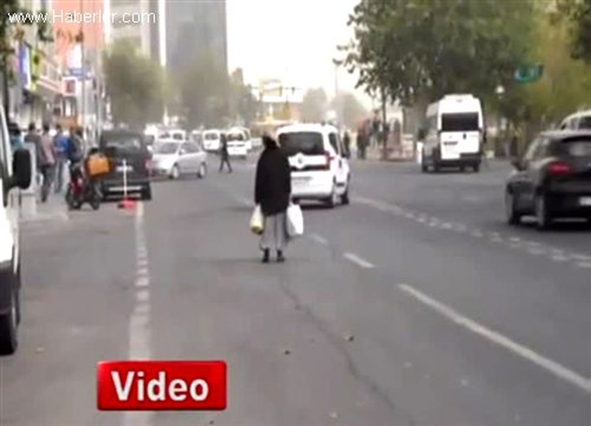 Diyarbakır, Suriye\'den Gelen Toz Nedeniyle Zor Anlar Yaşadı