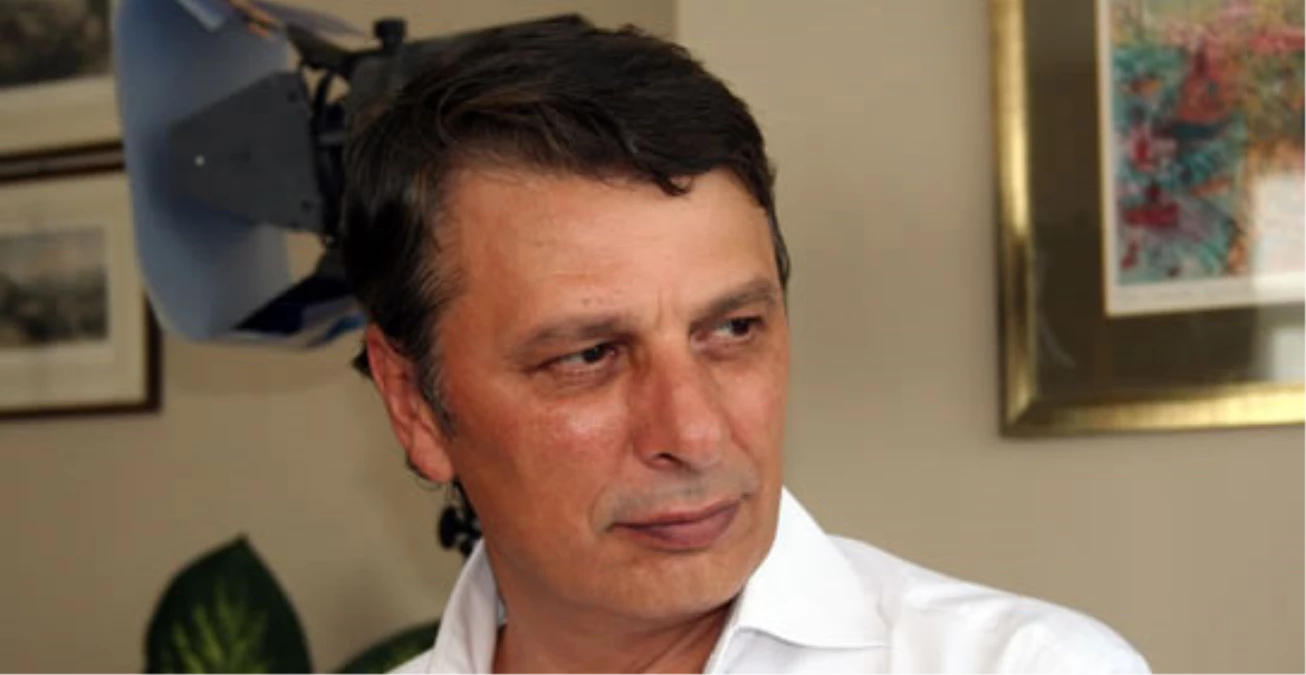 Gazeteci Can Ataklı, Mustafa Sarıgül\'e Yüklendi