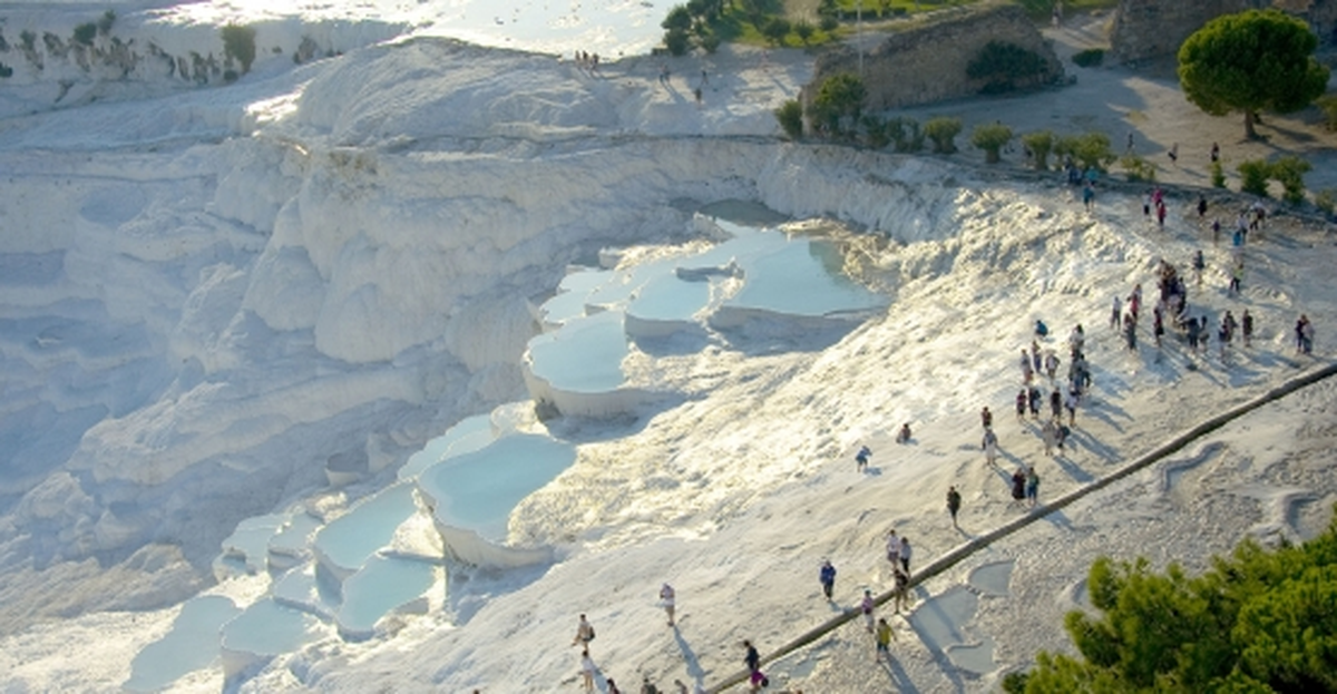 Pamukkale\'yi İki Günde 26 Bin Kişi Ziyaret Etti