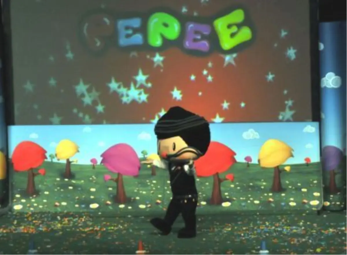 Pepee Antalya\'da Sahne Aldı