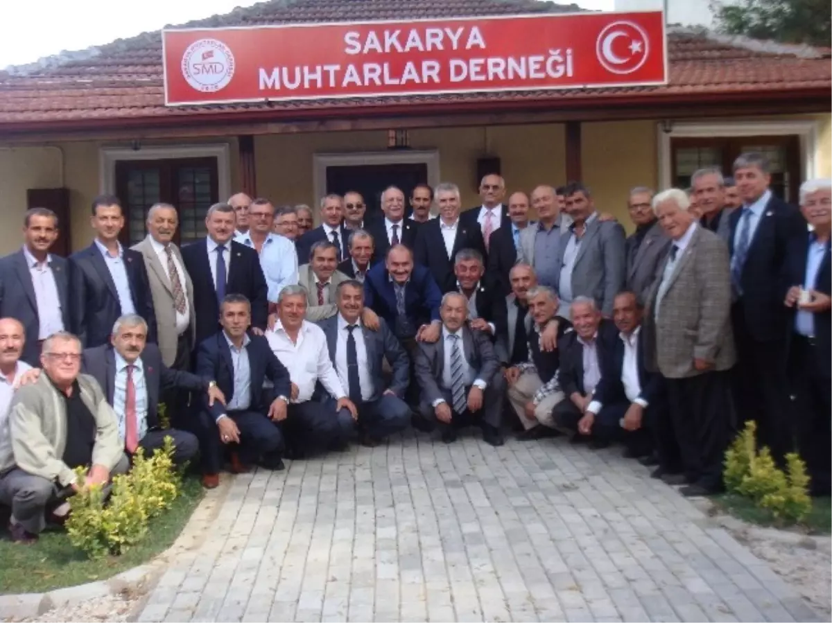 Sakaryalı Muhtarlar Yeni Hizmet Binasında Bayramlaştı