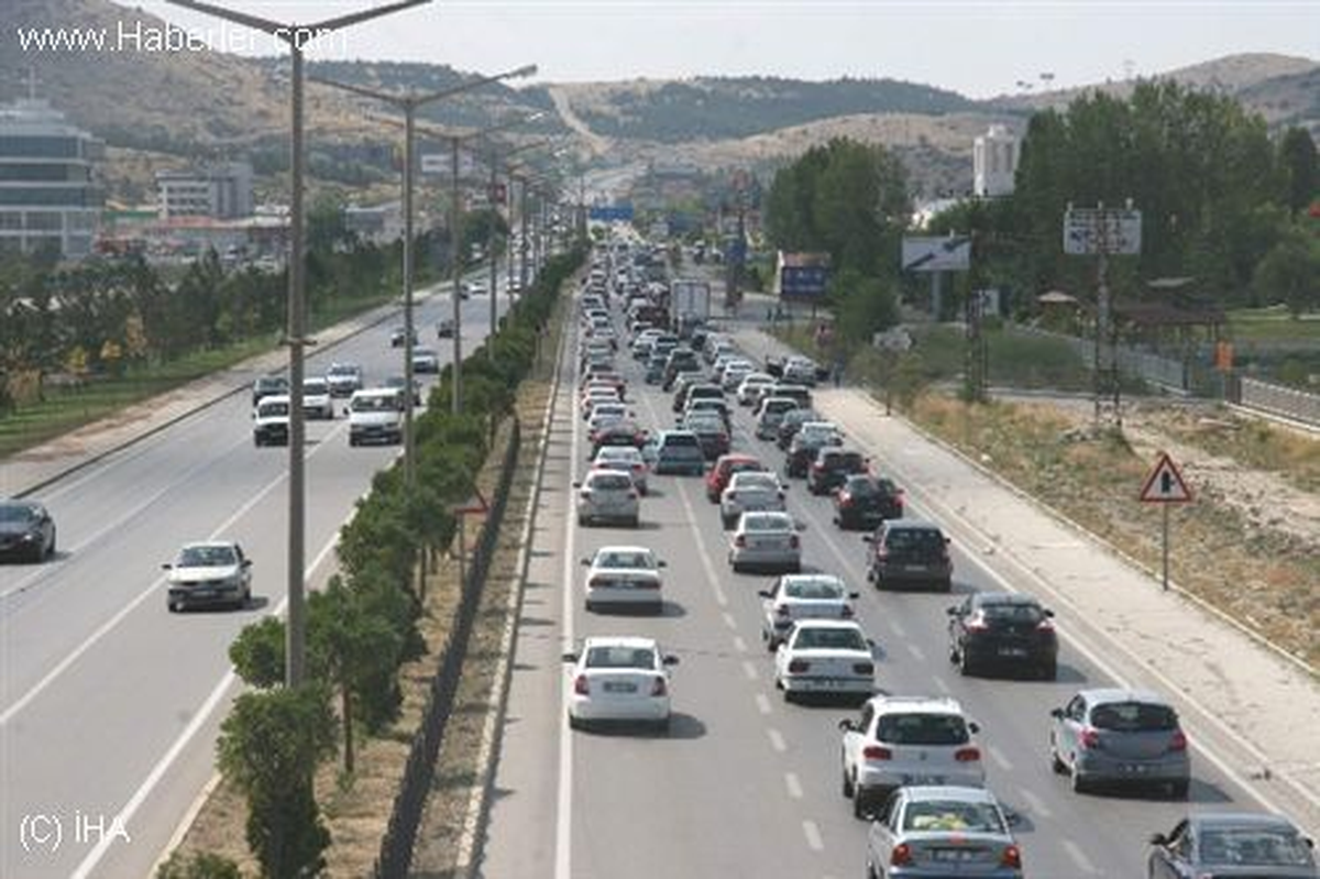 Tatilciler Dönüş Yolunda