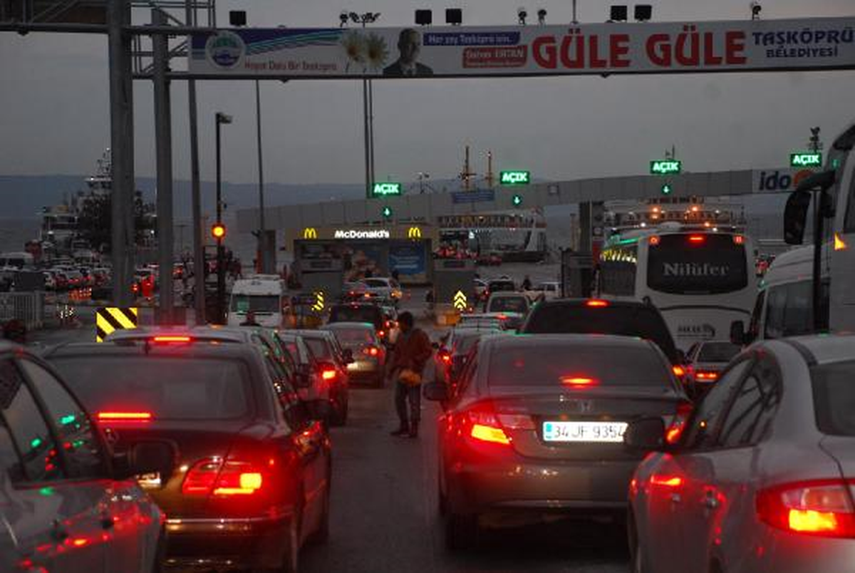 Yalova\'da Bayram Yoğunluğu