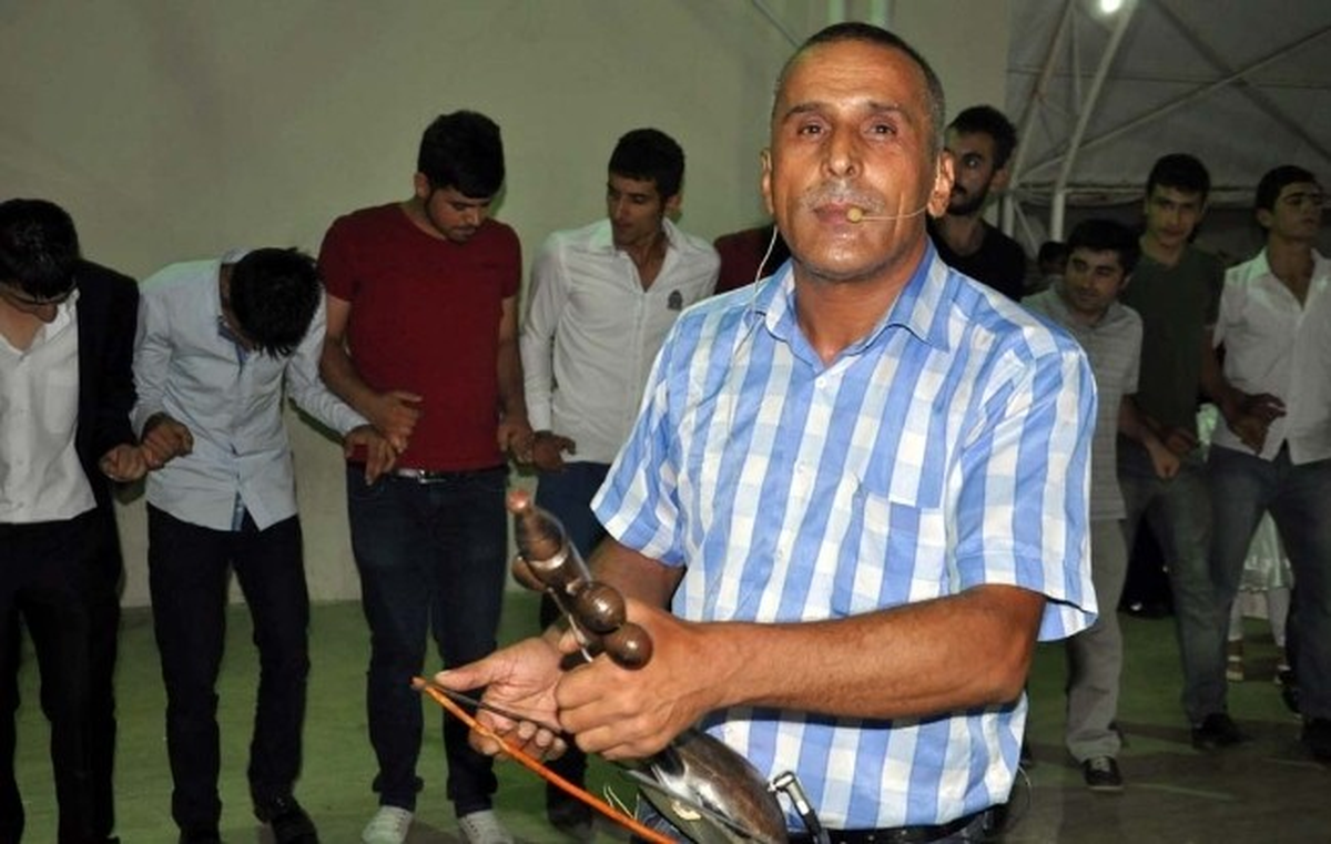 36 Yıldır Kemençe Çalıyor