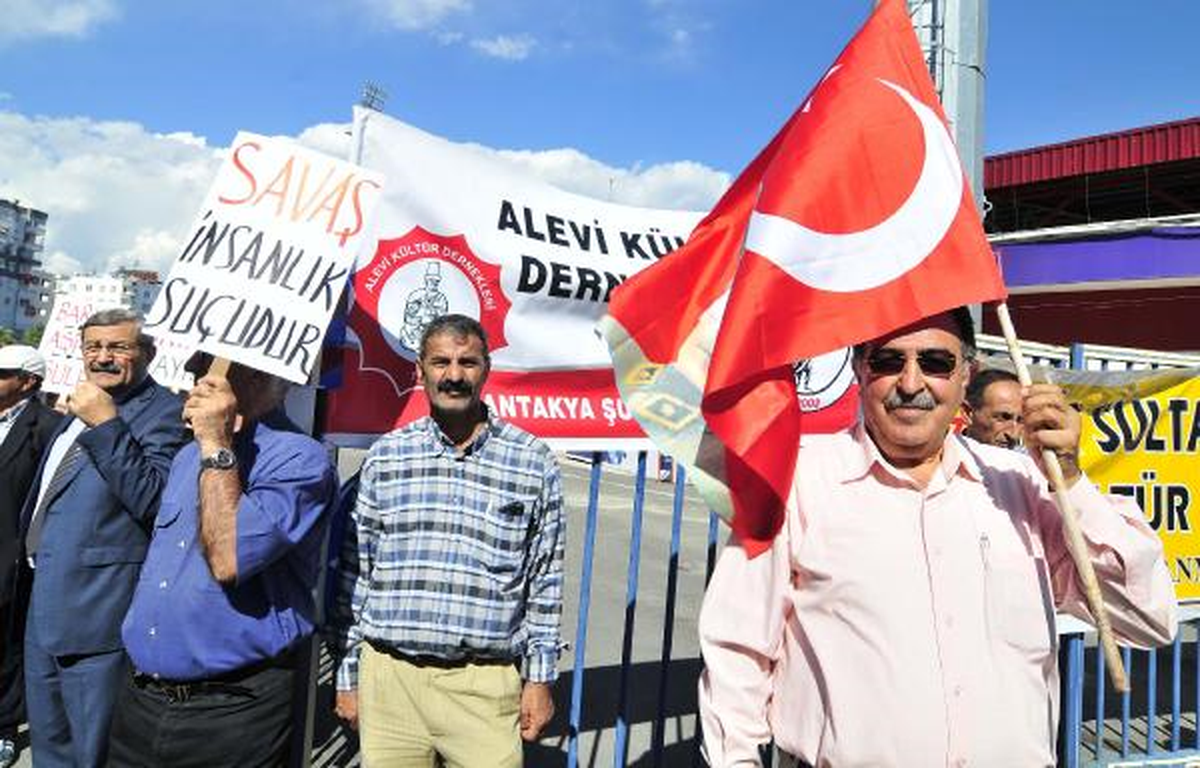Aleviler Mersin\'de Eşit Yurttaşlık İstedi