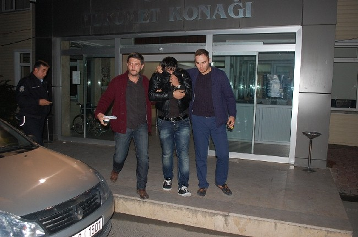 Annesinin Dostunu Öldüren Zanlı Tutuklandı