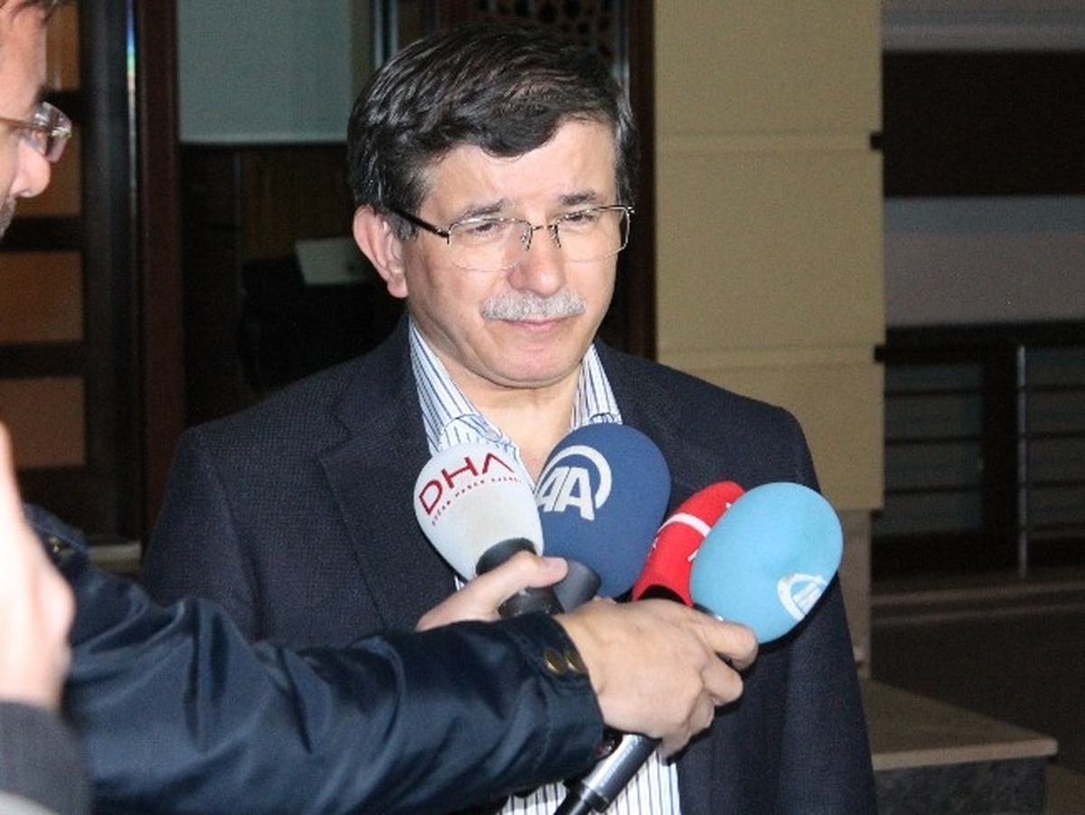 Bakan Davutoğlu Türk Pilotların Serbest Kaldığını Açıkladı