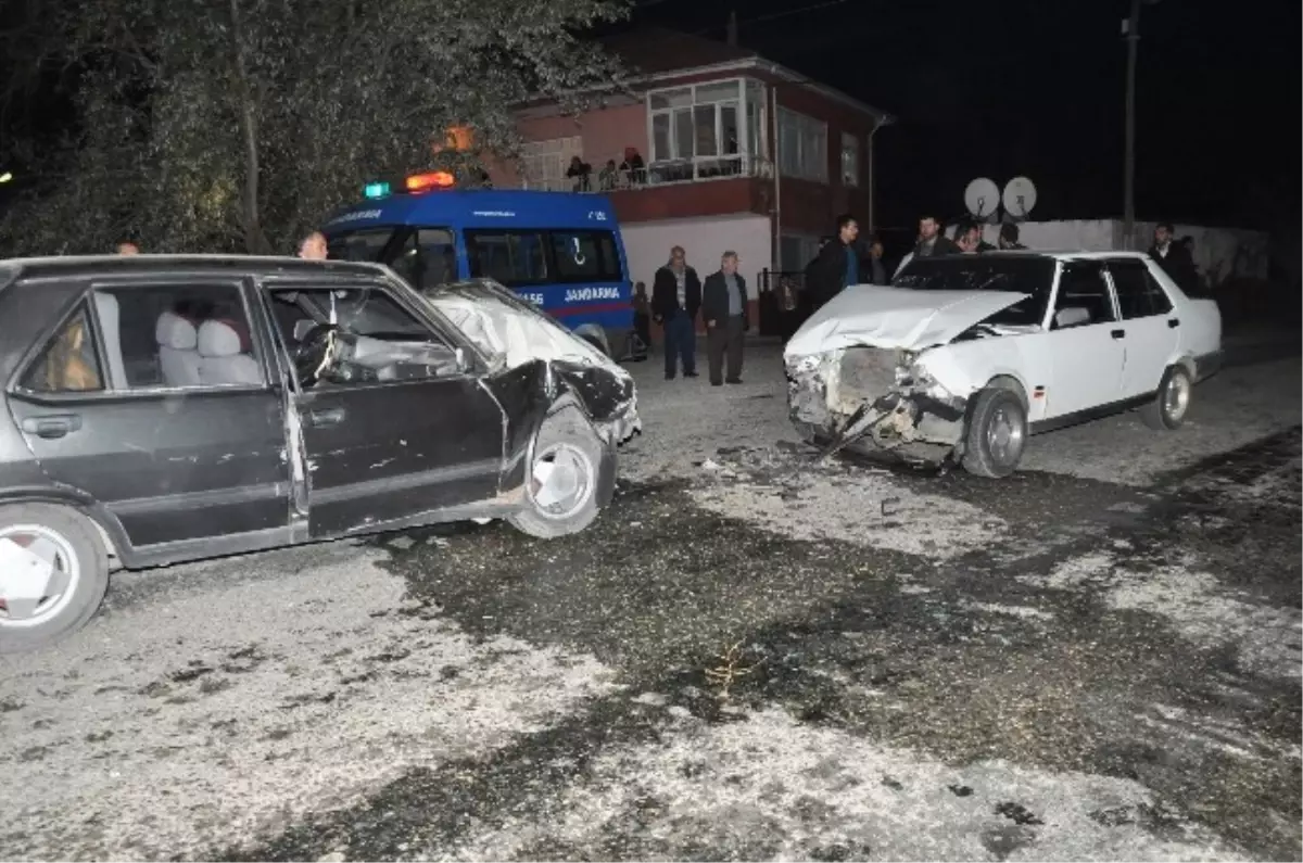 Düğün Konvoyunda Kaza: 7 Yaralı