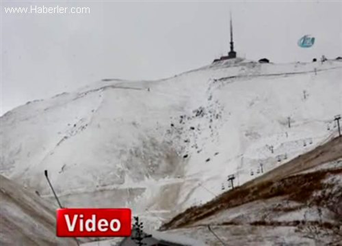 Palandöken Kar Yağışıyla Birlikte Beyaza Büründü