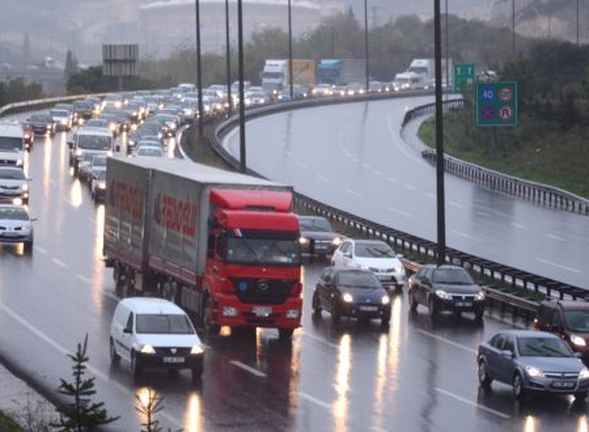 Tatilciler Dönüş Yolunda