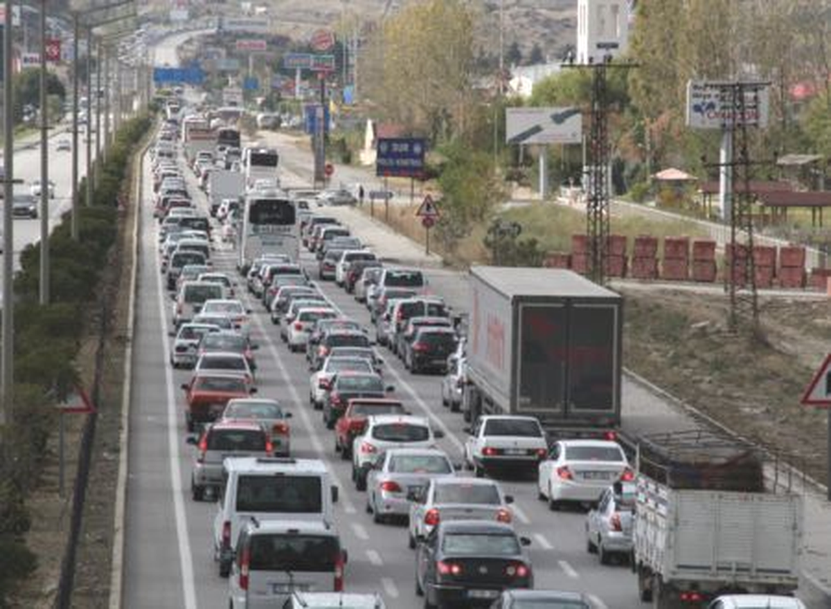 Tatilciler Dönüş Yolunda