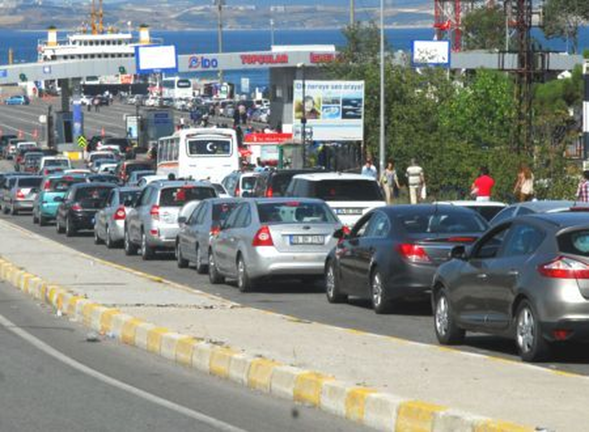 Tatilciler Dönüş Yolunda