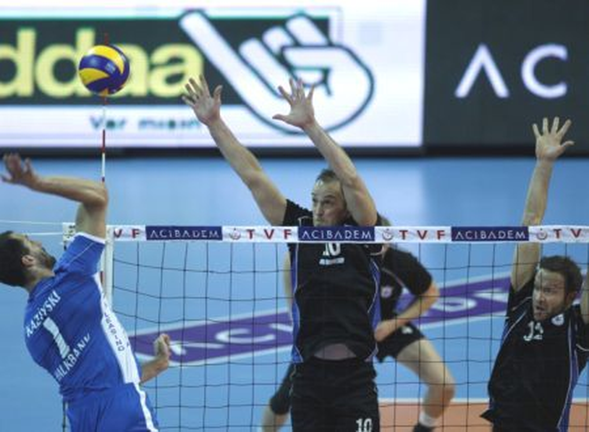 Halkbank: 3 Konak Belediyesi: 0