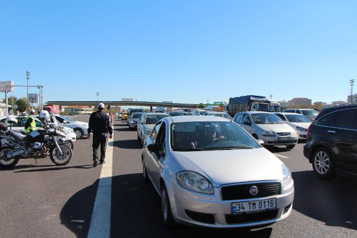 Bayram Dönüşü Gişelerde Trafik Denetlemesi