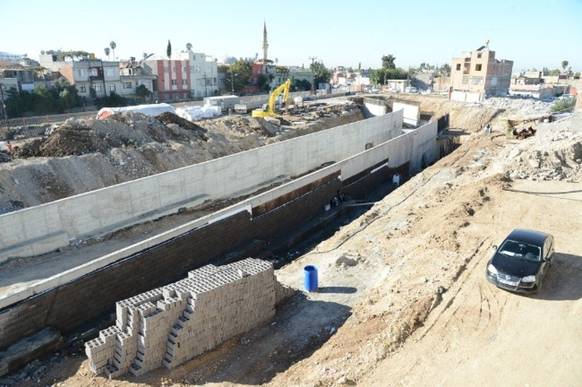 Büyükşehir'den Adana'ya 3 Altgeçit