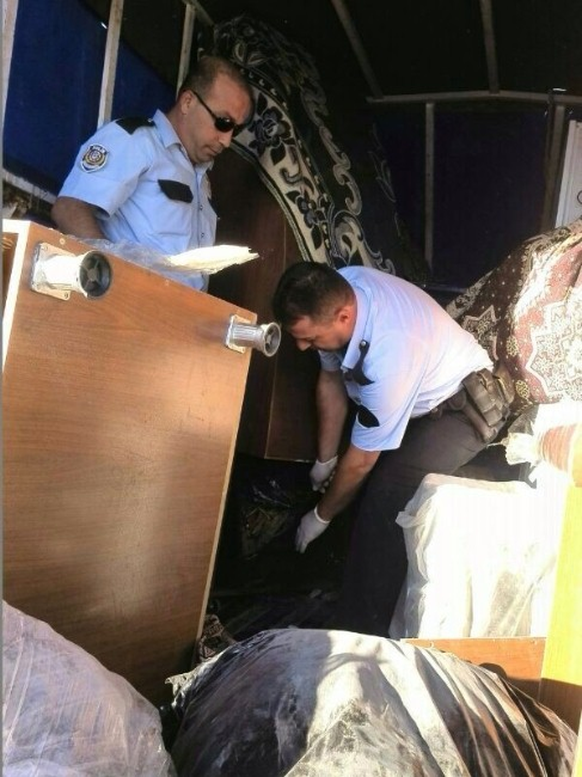 Adana\'da Çeyiz Sandığında Esrar Sevkıyatı