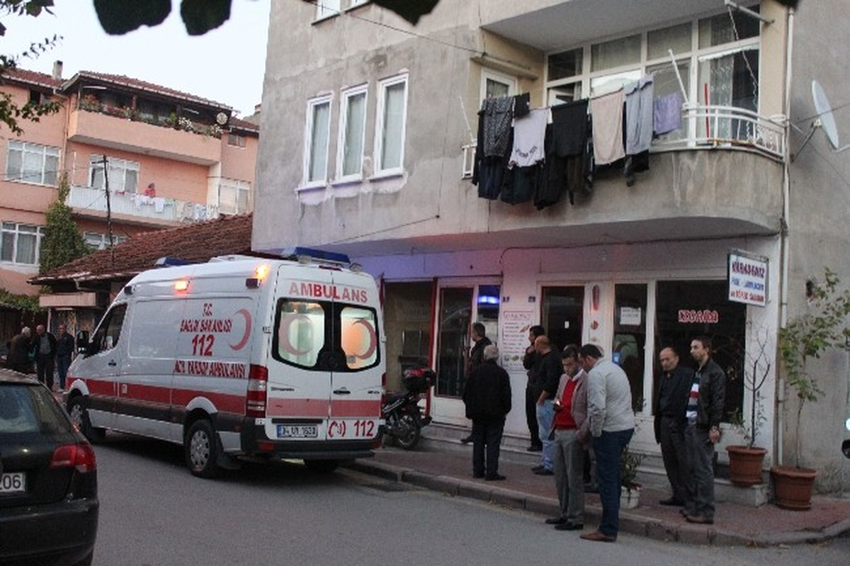 (Düzeltme) Kendini Doğalgaz Borusuna Astı