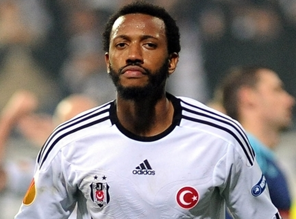 Fernandes, Çapkınlıkta Hız Kesmiyor
