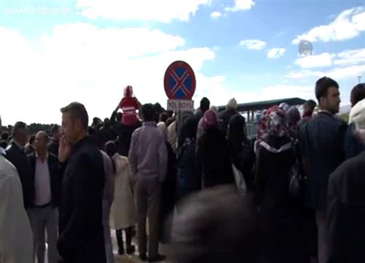 Hacılar yurda dönmeye başladı