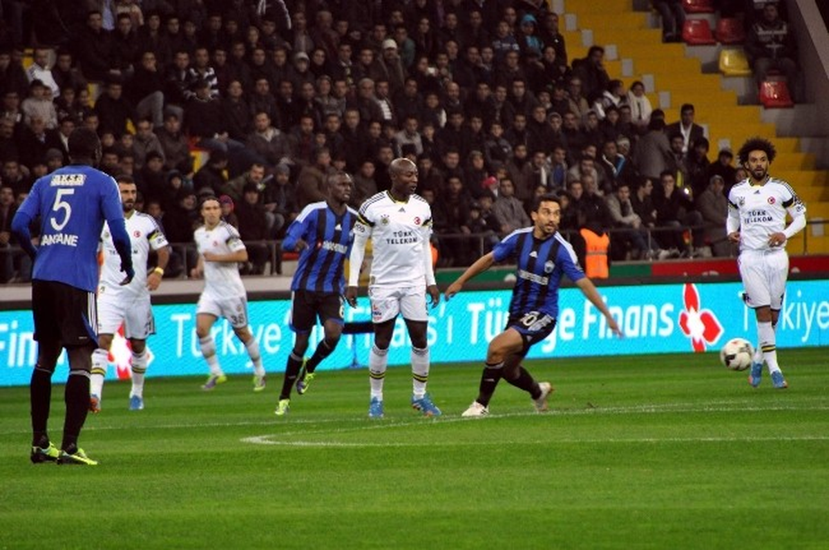 Kayseri Erciyesspor - Fenerbahçe Maçı 1-0 Devam Ediyor