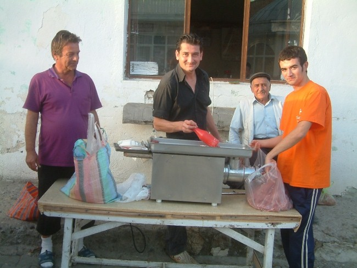 Köyde Kurban Kıyması İlgi Gördü
