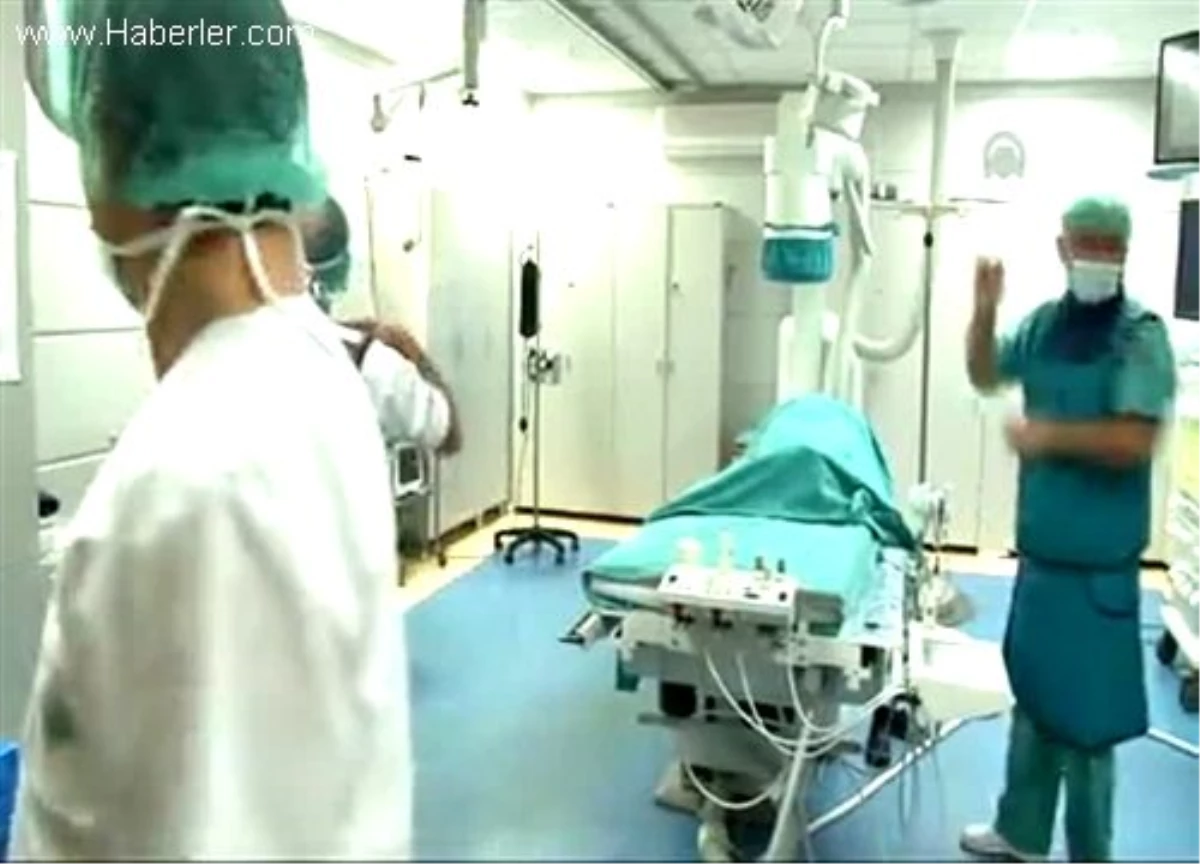 Protez kalp kapağı kaçaklarına ameliyatsız tedavi