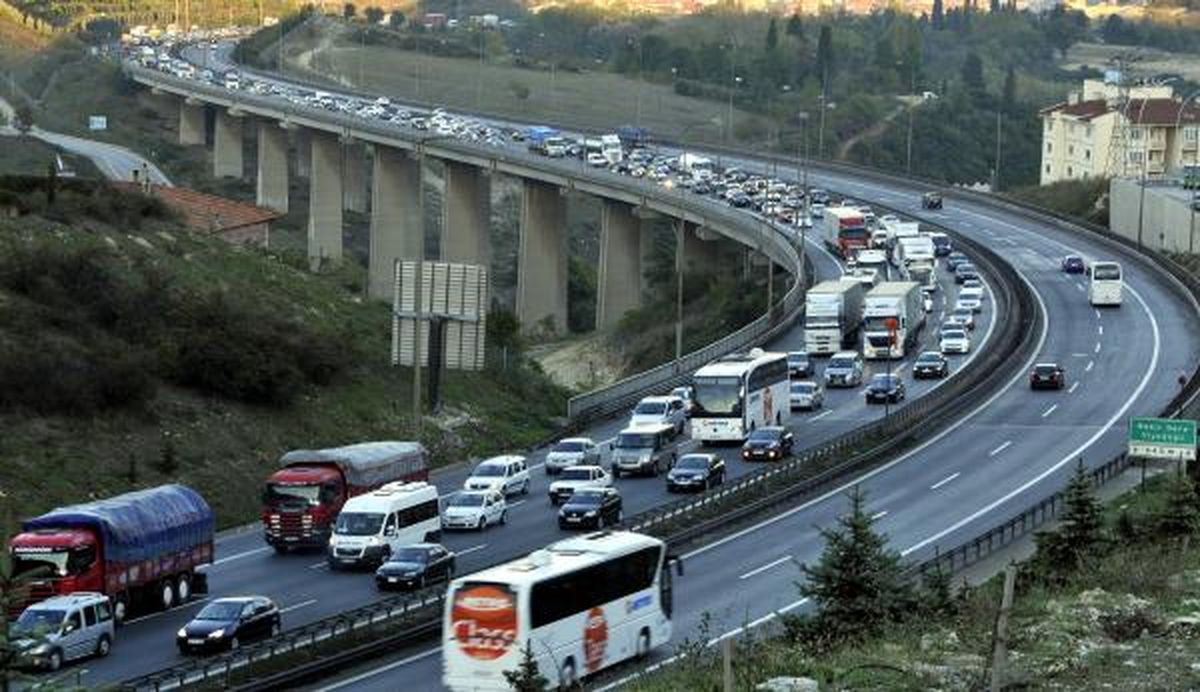 Tatilciler \'Erken Döndü\' Tem ve D-100 Karayolunda Yoğunluk Olmadı (3)