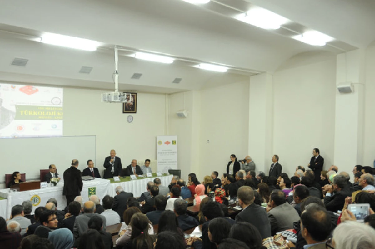 8. Milletlerarası Türkoloji Kongresi Sona Erdi