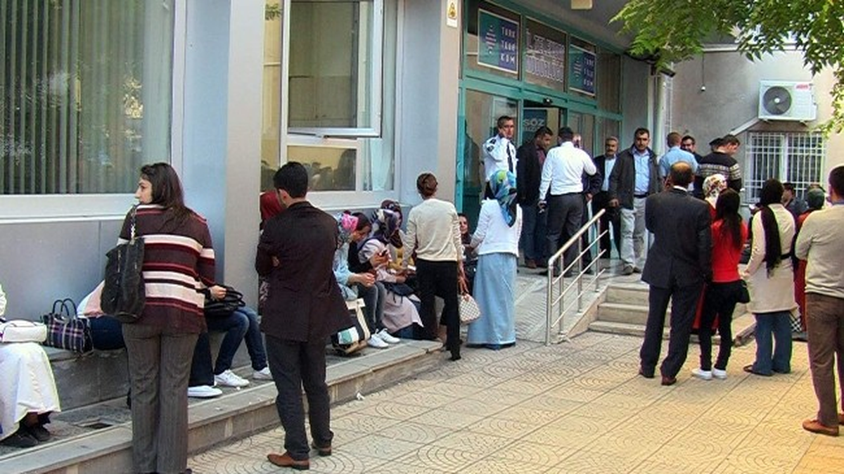98 Kişilik İş İçin Bin 327 Kişi Başvuruda Bulundu