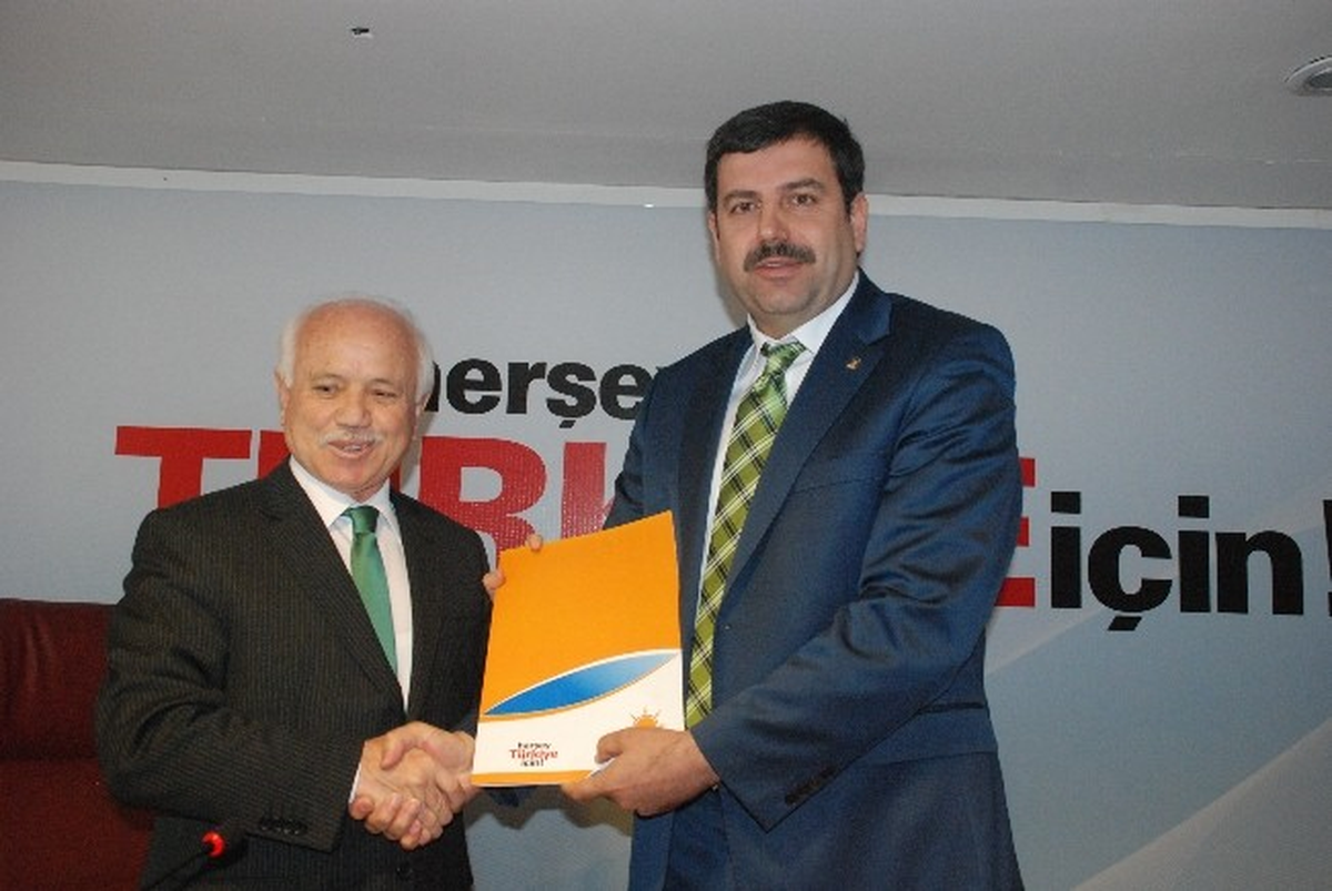AK Parti\'de Süleyman Bakal Aday Adaylığını Açıkladı