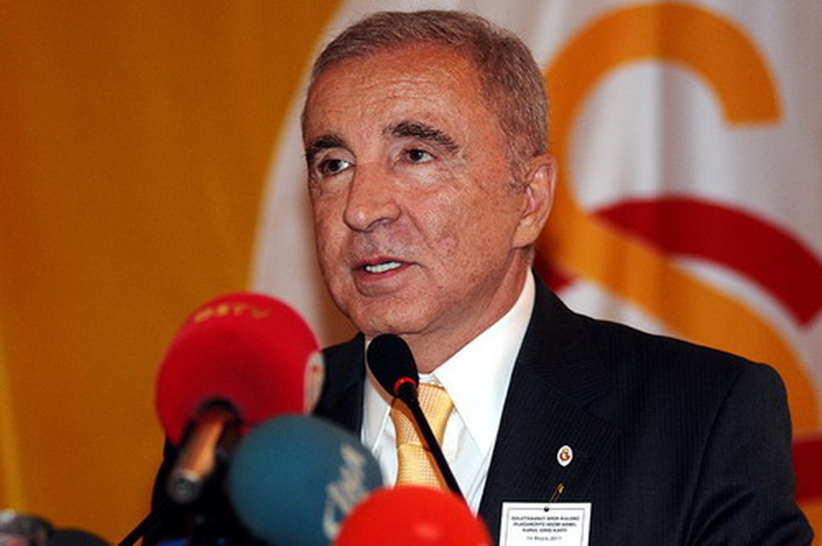 Aysal: Sneijder İlk Kez Yaptı