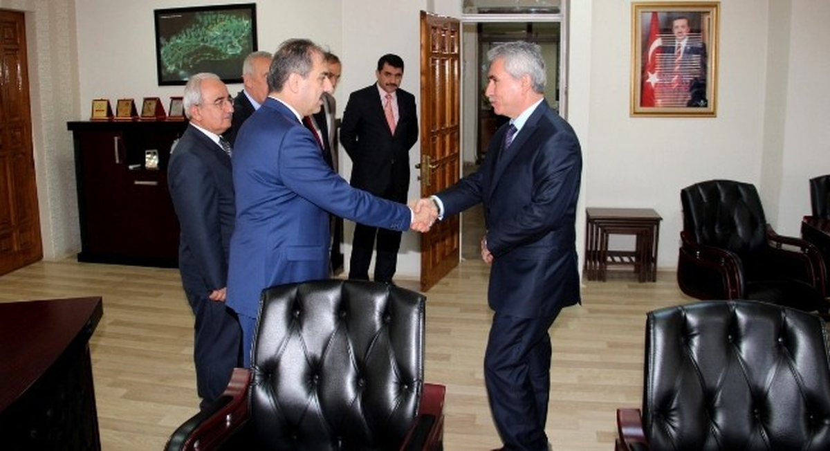 Başkan Dinç, Belediye Personeli ile Bayramlaştı