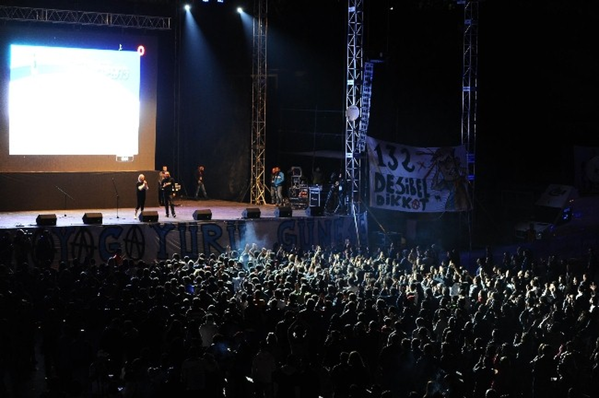 Beşiktaşlı Taraftarlar Destek İçin Cezafest\'te Buluştu