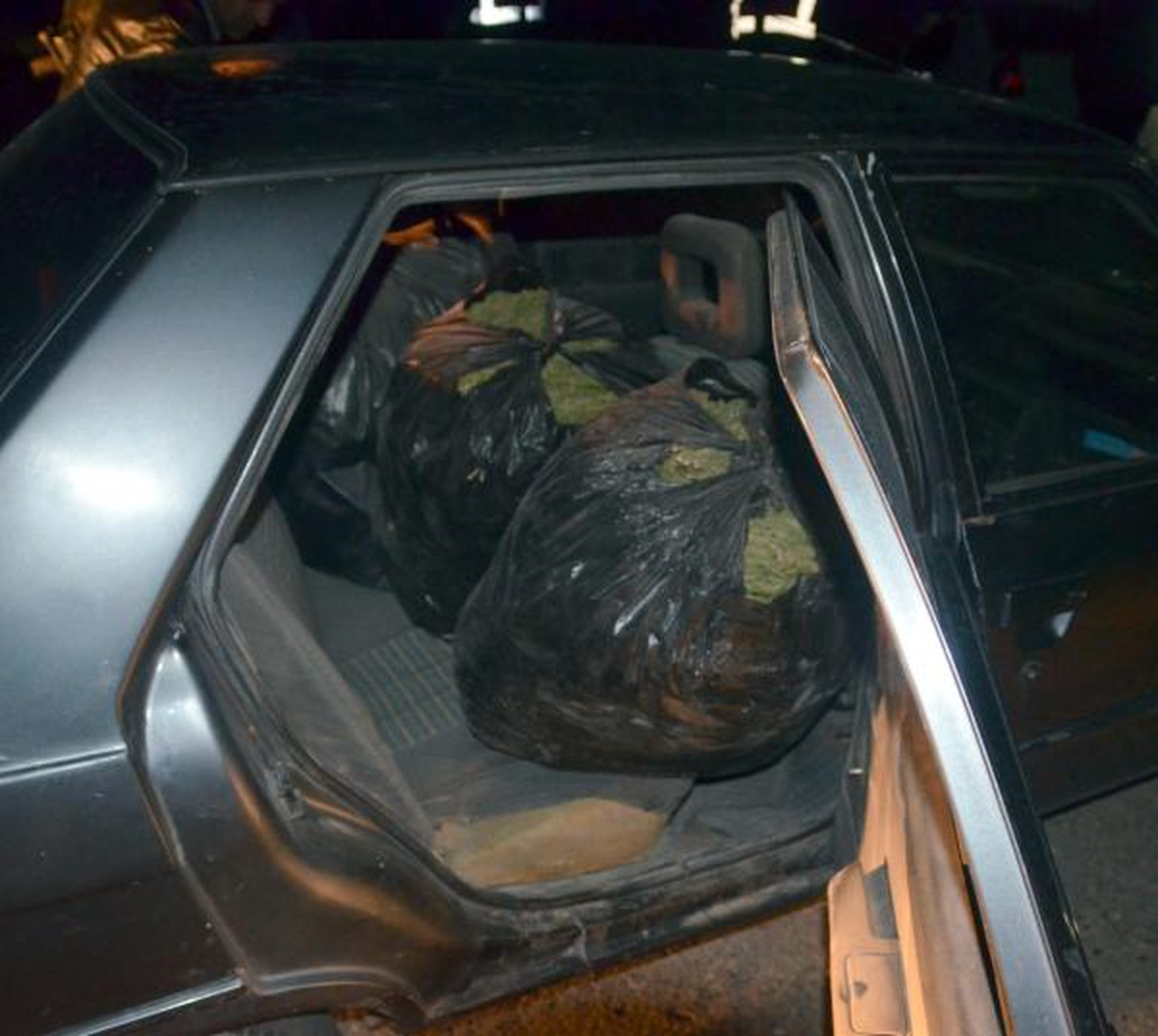 Diyarbakır\'da 61 Kilo Esrar Ele Geçirildi