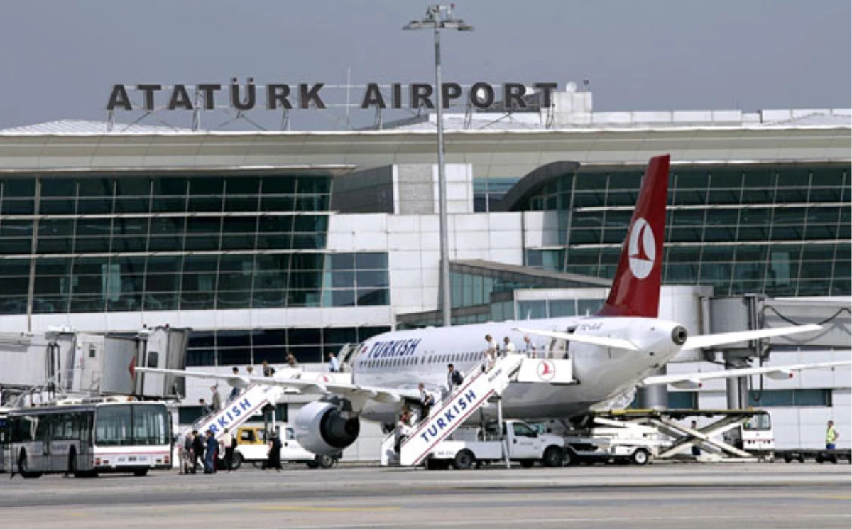 Havalimanları 2013\'ün İlk 9 Ayında 98 Milyon Kişiye Hizmet Verdi