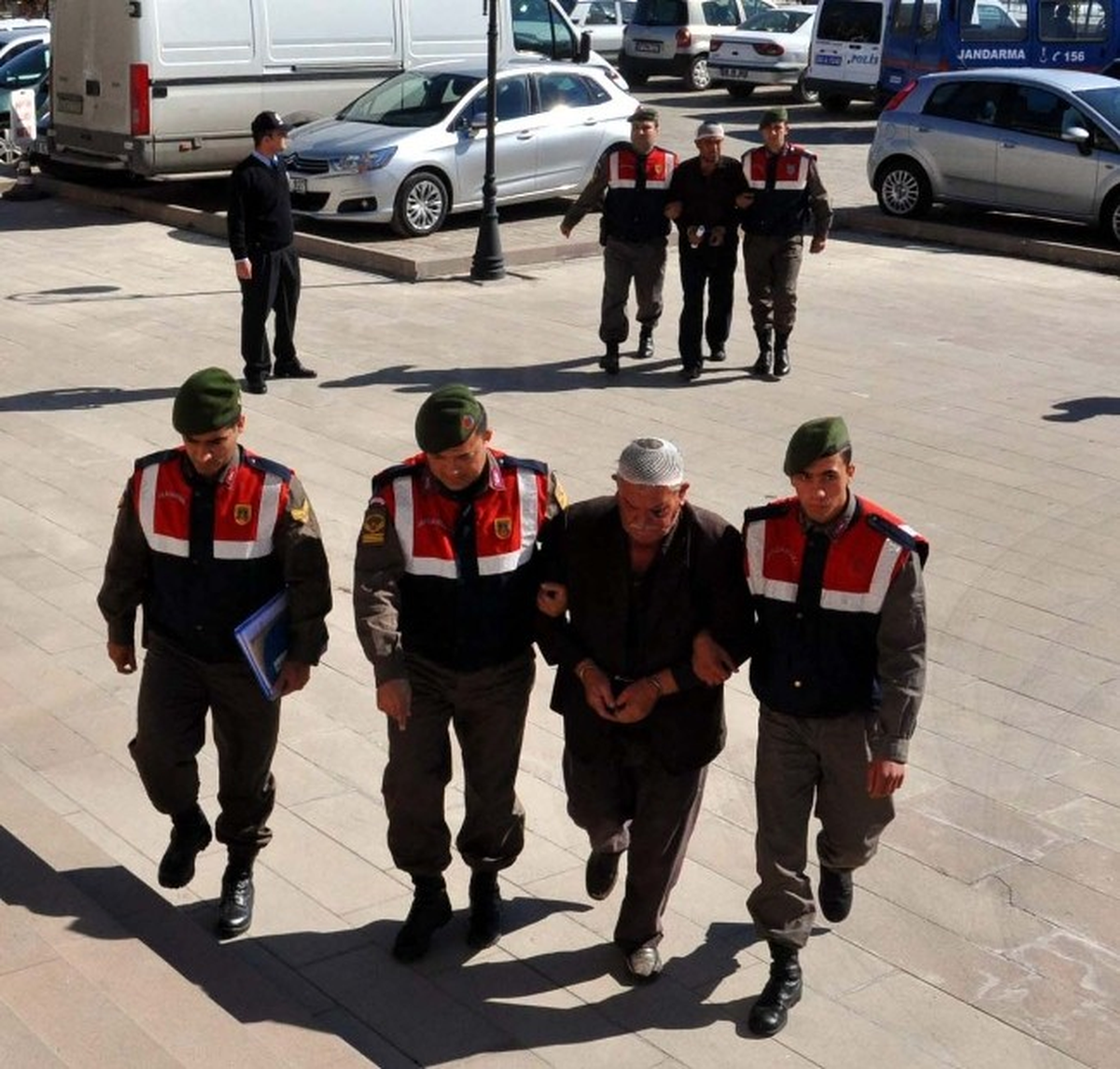 Kardeşler Arasındaki Arazi Kavgası Kanlı Bitti