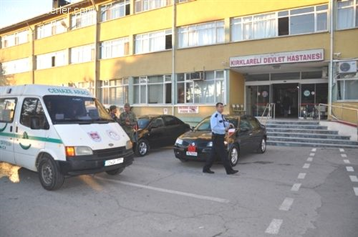Kazada Emekli Paşa Yaralandı, Eşi Öldü